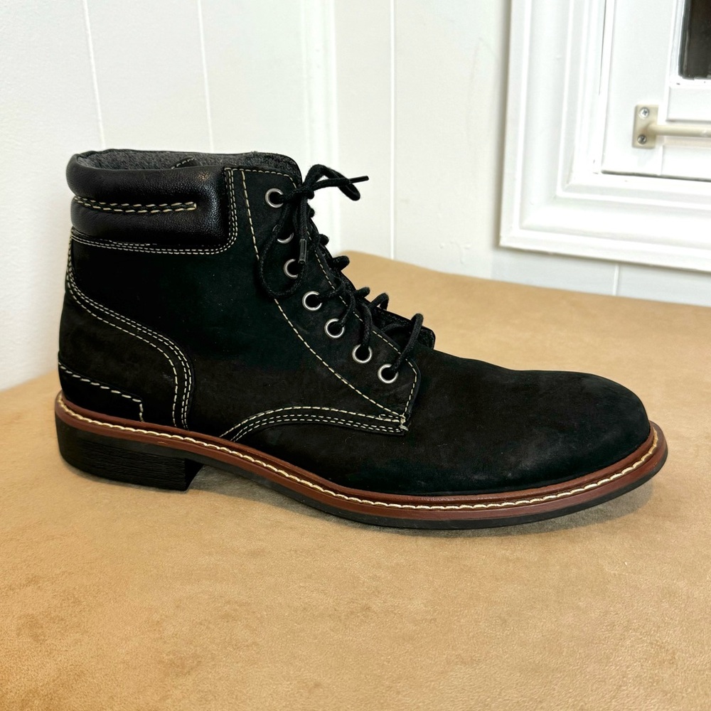 Cole Haan Bryce Suede Leather Lace Up Boots Black White Stitching 9.5 Unworn EUC